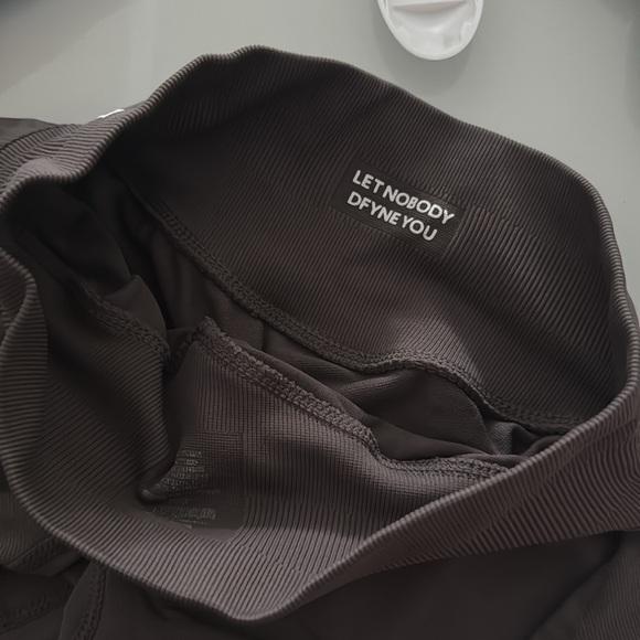 Truffle Impact Leggings - Picture 4 of 5